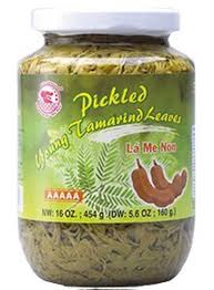 Young Tamarind Leaves in Brine 680g